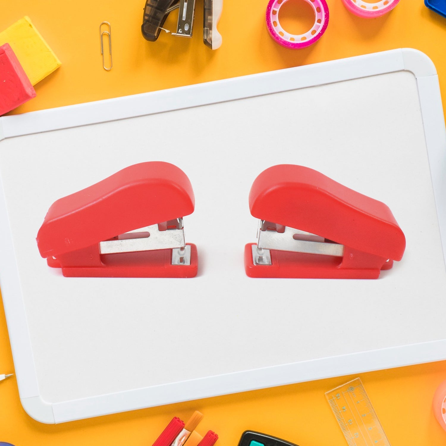 Mini Stapler with Staples / Pin Set (2 Pc) Mini Stapler with Staples / Pin Set (2 Pc)